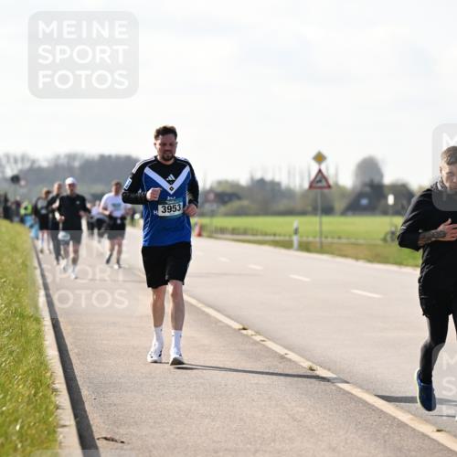 12.04.2026 - 45. Internationalen Wilhelmsburger Insellauf Dr. Thomas Lammeyer http://msf.ph/oto/9447168 12.04.2026 10:29:03 Laufen 3953 meine-sportfotos.de