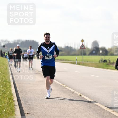 12.04.2026 - 45. Internationalen Wilhelmsburger Insellauf Dr. Thomas Lammeyer http://msf.ph/oto/9447172 12.04.2026 10:29:03 Laufen 3953 meine-sportfotos.de