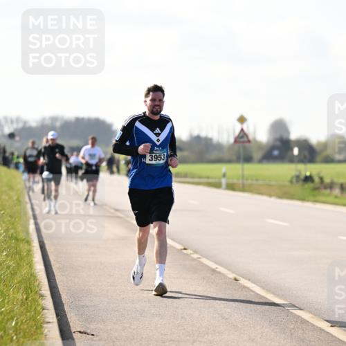 12.04.2026 - 45. Internationalen Wilhelmsburger Insellauf Dr. Thomas Lammeyer http://msf.ph/oto/9447174 12.04.2026 10:29:04 Laufen 3953 meine-sportfotos.de