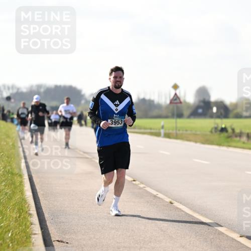 12.04.2026 - 45. Internationalen Wilhelmsburger Insellauf Dr. Thomas Lammeyer http://msf.ph/oto/9447175 12.04.2026 10:29:04 Laufen 15, 3953 meine-sportfotos.de
