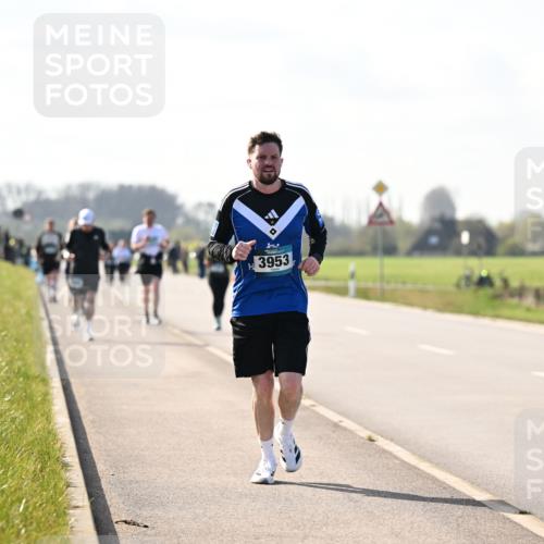 12.04.2026 - 45. Internationalen Wilhelmsburger Insellauf Dr. Thomas Lammeyer http://msf.ph/oto/9447178 12.04.2026 10:29:04 Laufen 3953 meine-sportfotos.de