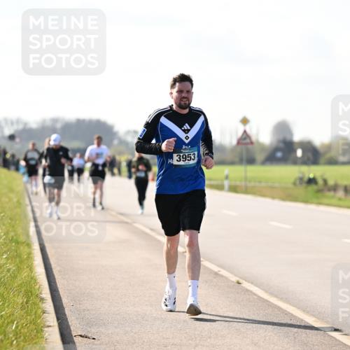 12.04.2026 - 45. Internationalen Wilhelmsburger Insellauf Dr. Thomas Lammeyer http://msf.ph/oto/9447179 12.04.2026 10:29:04 Laufen 3953 meine-sportfotos.de