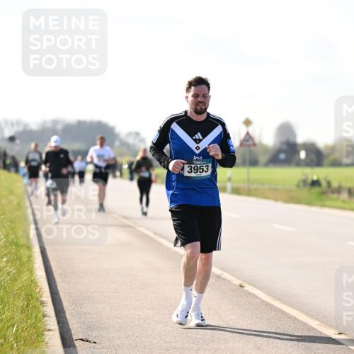 12.04.2026 - 45. Internationalen Wilhelmsburger Insellauf Dr. Thomas Lammeyer http://msf.ph/oto/9447181 12.04.2026 10:29:05 Laufen 3953 meine-sportfotos.de