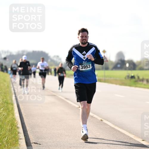 12.04.2026 - 45. Internationalen Wilhelmsburger Insellauf Dr. Thomas Lammeyer http://msf.ph/oto/9447182 12.04.2026 10:29:05 Laufen 3953 meine-sportfotos.de