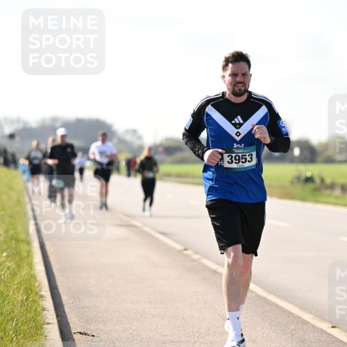 12.04.2026 - 45. Internationalen Wilhelmsburger Insellauf Dr. Thomas Lammeyer http://msf.ph/oto/9447187 12.04.2026 10:29:05 Laufen 45, 3953 meine-sportfotos.de