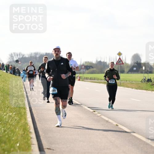 12.04.2026 - 45. Internationalen Wilhelmsburger Insellauf Dr. Thomas Lammeyer http://msf.ph/oto/9447191 12.04.2026 10:29:11 Laufen 5460, 2950, 3725 meine-sportfotos.de
