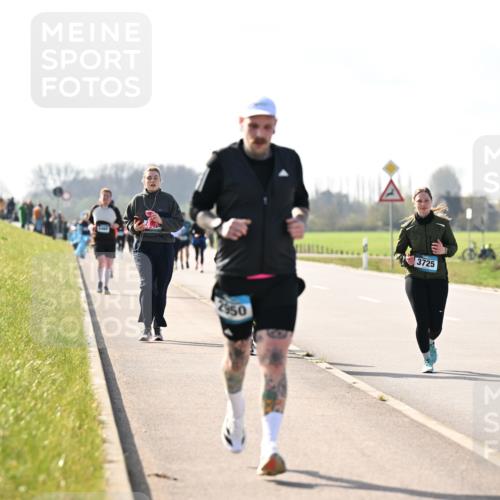 12.04.2026 - 45. Internationalen Wilhelmsburger Insellauf Dr. Thomas Lammeyer http://msf.ph/oto/9447198 12.04.2026 10:29:13 Laufen 2950, 3725, 1791 meine-sportfotos.de