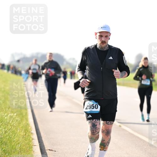 12.04.2026 - 45. Internationalen Wilhelmsburger Insellauf Dr. Thomas Lammeyer http://msf.ph/oto/9447204 12.04.2026 10:29:14 Laufen 2950 meine-sportfotos.de