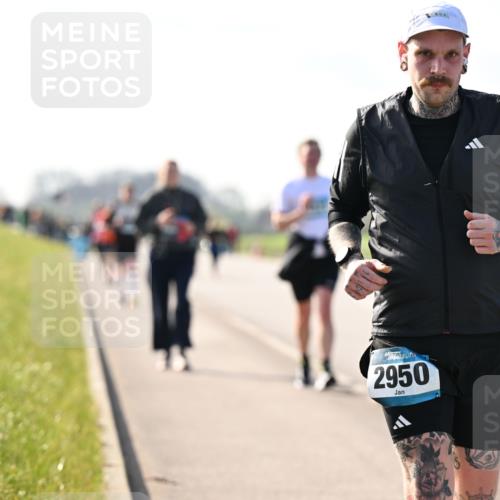12.04.2026 - 45. Internationalen Wilhelmsburger Insellauf Dr. Thomas Lammeyer http://msf.ph/oto/9447211 12.04.2026 10:29:15 Laufen 2950 meine-sportfotos.de