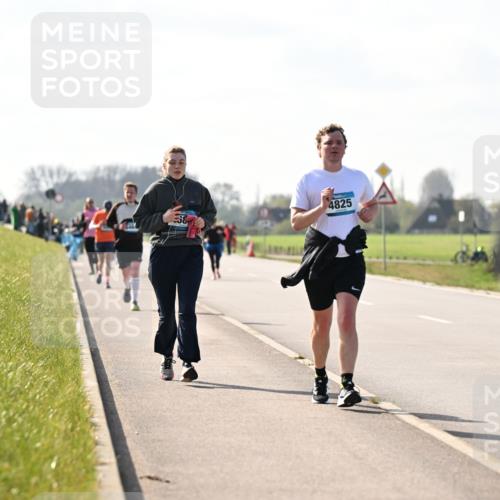 12.04.2026 - 45. Internationalen Wilhelmsburger Insellauf Dr. Thomas Lammeyer http://msf.ph/oto/9447214 12.04.2026 10:29:15 Laufen 38, 4825, 372 meine-sportfotos.de