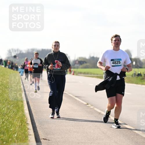 12.04.2026 - 45. Internationalen Wilhelmsburger Insellauf Dr. Thomas Lammeyer http://msf.ph/oto/9447220 12.04.2026 10:29:16 Laufen 4825 meine-sportfotos.de