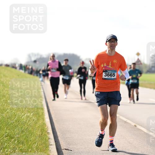 12.04.2026 - 45. Internationalen Wilhelmsburger Insellauf Dr. Thomas Lammeyer http://msf.ph/oto/9447271 12.04.2026 10:29:28 Laufen 3665 meine-sportfotos.de