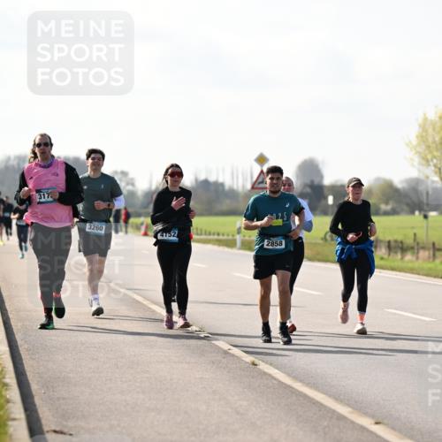 12.04.2026 - 45. Internationalen Wilhelmsburger Insellauf Dr. Thomas Lammeyer http://msf.ph/oto/9447283 12.04.2026 10:29:32 Laufen 317, 3260, 4152, 2858 meine-sportfotos.de