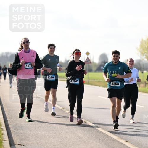 12.04.2026 - 45. Internationalen Wilhelmsburger Insellauf Dr. Thomas Lammeyer http://msf.ph/oto/9447294 12.04.2026 10:29:34 Laufen 3178, 3260, 4152, 2025, 2858 meine-sportfotos.de