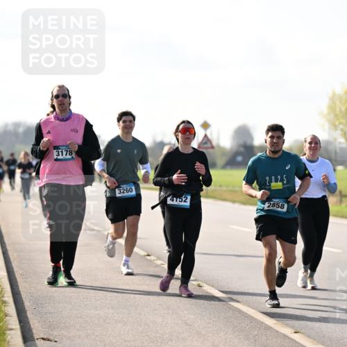 12.04.2026 - 45. Internationalen Wilhelmsburger Insellauf Dr. Thomas Lammeyer http://msf.ph/oto/9447295 12.04.2026 10:29:34 Laufen 3178, 3260, 4152, 2025, 2858 meine-sportfotos.de