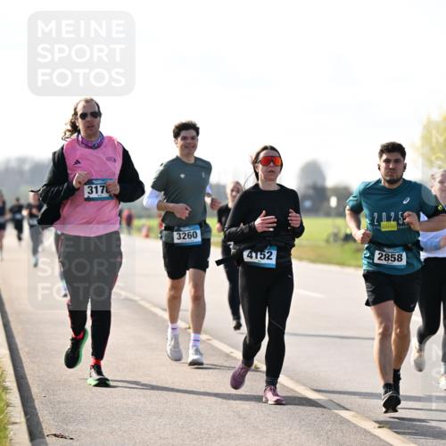 12.04.2026 - 45. Internationalen Wilhelmsburger Insellauf Dr. Thomas Lammeyer http://msf.ph/oto/9447297 12.04.2026 10:29:35 Laufen 3178, 3260, 20252, 2858, 4152 meine-sportfotos.de