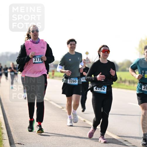 12.04.2026 - 45. Internationalen Wilhelmsburger Insellauf Dr. Thomas Lammeyer http://msf.ph/oto/9447302 12.04.2026 10:29:35 Laufen 3178, 3260, 4152, 2, 025, 2858 meine-sportfotos.de