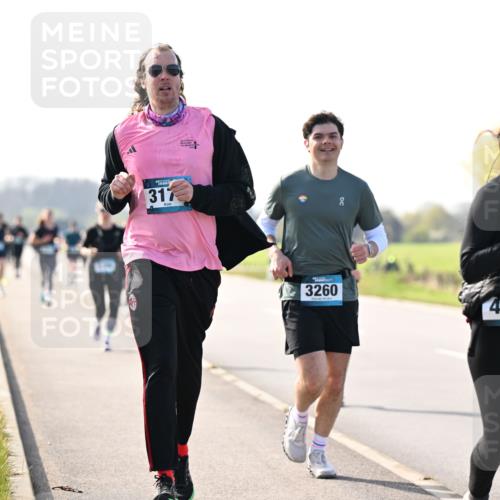 12.04.2026 - 45. Internationalen Wilhelmsburger Insellauf Dr. Thomas Lammeyer http://msf.ph/oto/9447306 12.04.2026 10:29:36 Laufen 317, 3260, 4152 meine-sportfotos.de