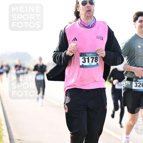 12.04.2026 - 45. Internationalen Wilhelmsburger Insellauf Dr. Thomas Lammeyer http://msf.ph/oto/9447316 12.04.2026 10:29:38 Laufen 3178, 3260 meine-sportfotos.de