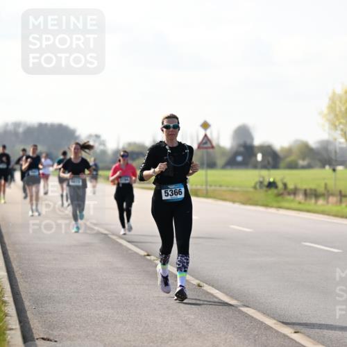 12.04.2026 - 45. Internationalen Wilhelmsburger Insellauf Dr. Thomas Lammeyer http://msf.ph/oto/9447330 12.04.2026 10:29:40 Laufen 5366 meine-sportfotos.de