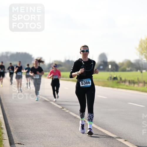 12.04.2026 - 45. Internationalen Wilhelmsburger Insellauf Dr. Thomas Lammeyer http://msf.ph/oto/9447335 12.04.2026 10:29:41 Laufen 5366 meine-sportfotos.de