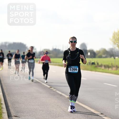 12.04.2026 - 45. Internationalen Wilhelmsburger Insellauf Dr. Thomas Lammeyer http://msf.ph/oto/9447337 12.04.2026 10:29:41 Laufen 5366 meine-sportfotos.de