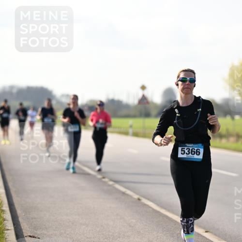 12.04.2026 - 45. Internationalen Wilhelmsburger Insellauf Dr. Thomas Lammeyer http://msf.ph/oto/9447344 12.04.2026 10:29:42 Laufen 5366 meine-sportfotos.de