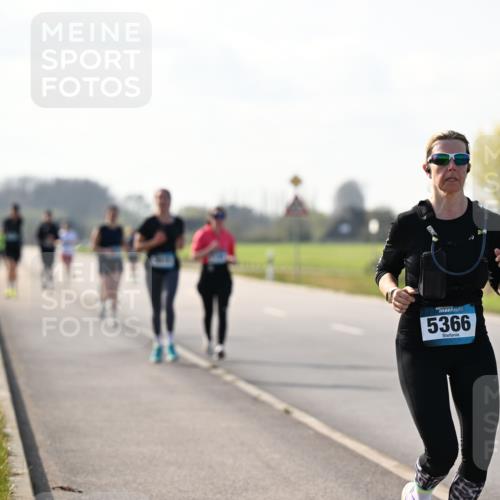 12.04.2026 - 45. Internationalen Wilhelmsburger Insellauf Dr. Thomas Lammeyer http://msf.ph/oto/9447347 12.04.2026 10:29:43 Laufen 5366 meine-sportfotos.de