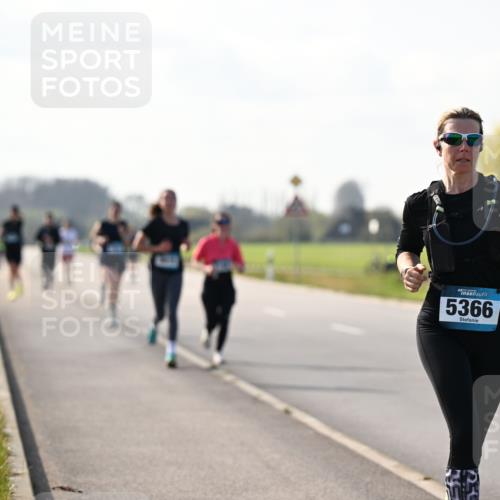 12.04.2026 - 45. Internationalen Wilhelmsburger Insellauf Dr. Thomas Lammeyer http://msf.ph/oto/9447348 12.04.2026 10:29:43 Laufen 45, 5366, 20 meine-sportfotos.de