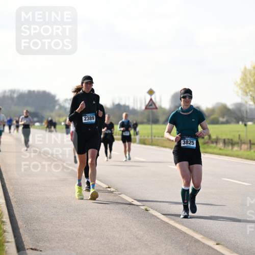 12.04.2026 - 45. Internationalen Wilhelmsburger Insellauf Dr. Thomas Lammeyer http://msf.ph/oto/9447412 12.04.2026 10:29:54 Laufen 2389, 3825 meine-sportfotos.de
