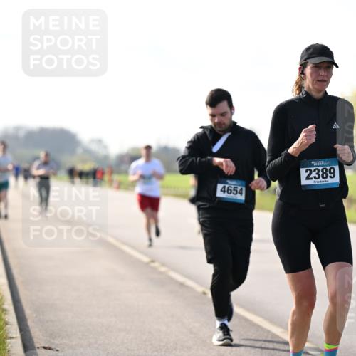 12.04.2026 - 45. Internationalen Wilhelmsburger Insellauf Dr. Thomas Lammeyer http://msf.ph/oto/9447430 12.04.2026 10:29:57 Laufen 4654, 2389 meine-sportfotos.de