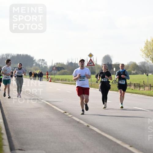 12.04.2026 - 45. Internationalen Wilhelmsburger Insellauf Dr. Thomas Lammeyer http://msf.ph/oto/9447438 12.04.2026 10:29:59 Laufen 5703, 5298, 3044, 3045 meine-sportfotos.de