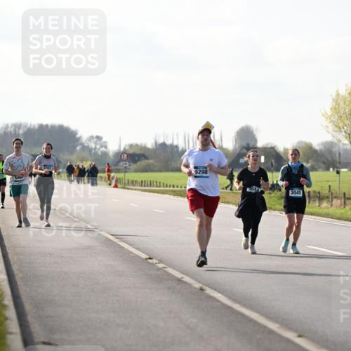 12.04.2026 - 45. Internationalen Wilhelmsburger Insellauf Dr. Thomas Lammeyer http://msf.ph/oto/9447442 12.04.2026 10:30:00 Laufen 5703, 5298, 3044, 3045 meine-sportfotos.de