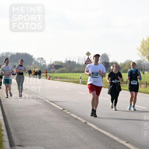 12.04.2026 - 45. Internationalen Wilhelmsburger Insellauf Dr. Thomas Lammeyer http://msf.ph/oto/9447447 12.04.2026 10:30:01 Laufen 5298, 3045 meine-sportfotos.de