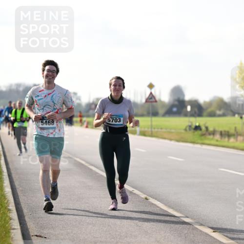 12.04.2026 - 45. Internationalen Wilhelmsburger Insellauf Dr. Thomas Lammeyer http://msf.ph/oto/9447462 12.04.2026 10:30:07 Laufen 5468, 5703 meine-sportfotos.de