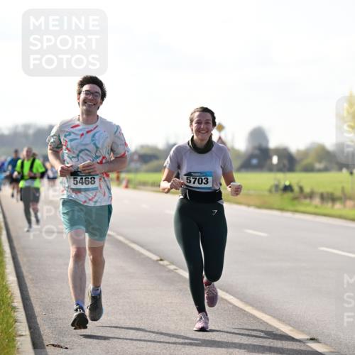 12.04.2026 - 45. Internationalen Wilhelmsburger Insellauf Dr. Thomas Lammeyer http://msf.ph/oto/9447467 12.04.2026 10:30:08 Laufen 5468, 5703 meine-sportfotos.de