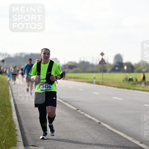 12.04.2026 - 45. Internationalen Wilhelmsburger Insellauf Dr. Thomas Lammeyer http://msf.ph/oto/9447475 12.04.2026 10:30:16 Laufen 3420 meine-sportfotos.de