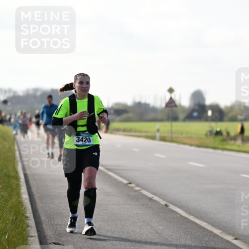 12.04.2026 - 45. Internationalen Wilhelmsburger Insellauf Dr. Thomas Lammeyer http://msf.ph/oto/9447476 12.04.2026 10:30:16 Laufen 3420 meine-sportfotos.de