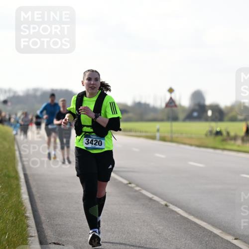 12.04.2026 - 45. Internationalen Wilhelmsburger Insellauf Dr. Thomas Lammeyer http://msf.ph/oto/9447479 12.04.2026 10:30:16 Laufen 3420 meine-sportfotos.de