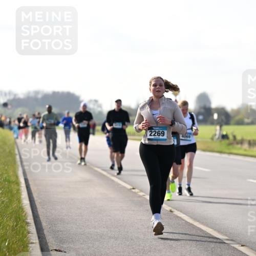 12.04.2026 - 45. Internationalen Wilhelmsburger Insellauf Dr. Thomas Lammeyer http://msf.ph/oto/9447537 12.04.2026 10:30:34 Laufen 2269, 4069 meine-sportfotos.de