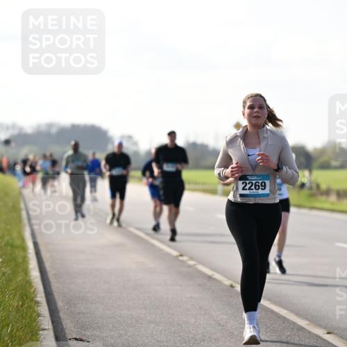 12.04.2026 - 45. Internationalen Wilhelmsburger Insellauf Dr. Thomas Lammeyer http://msf.ph/oto/9447542 12.04.2026 10:30:35 Laufen 2269 meine-sportfotos.de