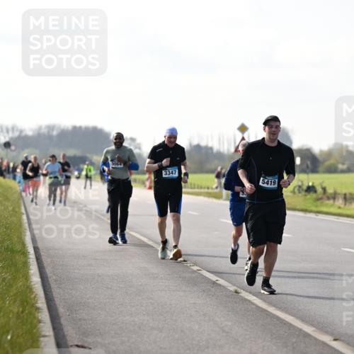 12.04.2026 - 45. Internationalen Wilhelmsburger Insellauf Dr. Thomas Lammeyer http://msf.ph/oto/9447564 12.04.2026 10:30:39 Laufen 3064, 3347, 5419 meine-sportfotos.de