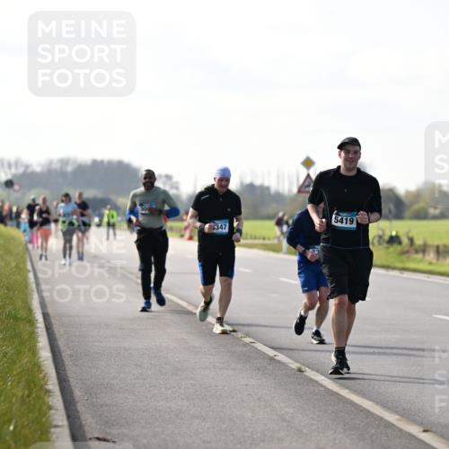 12.04.2026 - 45. Internationalen Wilhelmsburger Insellauf Dr. Thomas Lammeyer http://msf.ph/oto/9447565 12.04.2026 10:30:39 Laufen 419, 347 meine-sportfotos.de