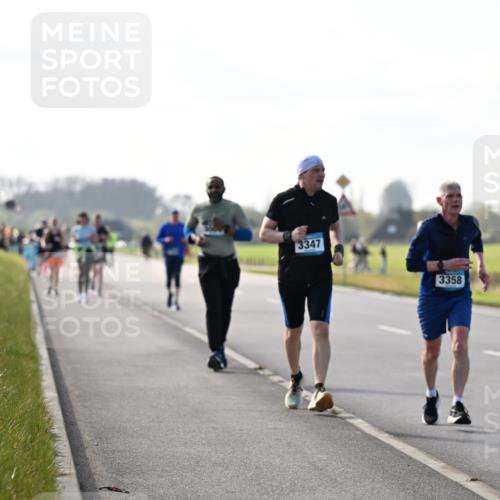 12.04.2026 - 45. Internationalen Wilhelmsburger Insellauf Dr. Thomas Lammeyer http://msf.ph/oto/9447580 12.04.2026 10:30:41 Laufen 3347, 3358, 54 meine-sportfotos.de