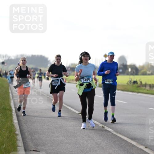 12.04.2026 - 45. Internationalen Wilhelmsburger Insellauf Dr. Thomas Lammeyer http://msf.ph/oto/9447603 12.04.2026 10:30:52 Laufen 2879, 288, 3466, 2050 meine-sportfotos.de