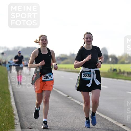 12.04.2026 - 45. Internationalen Wilhelmsburger Insellauf Dr. Thomas Lammeyer http://msf.ph/oto/9447624 12.04.2026 10:30:56 Laufen 2879, 2880, 2050 meine-sportfotos.de