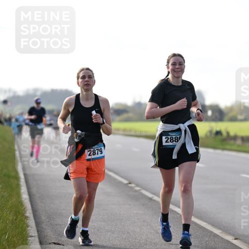 12.04.2026 - 45. Internationalen Wilhelmsburger Insellauf Dr. Thomas Lammeyer http://msf.ph/oto/9447625 12.04.2026 10:30:56 Laufen 2879, 45, 288, 2050 meine-sportfotos.de