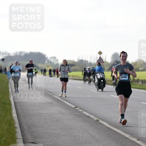 12.04.2026 - 45. Internationalen Wilhelmsburger Insellauf Dr. Thomas Lammeyer http://msf.ph/oto/9447694 12.04.2026 10:31:09 Laufen 5605 meine-sportfotos.de