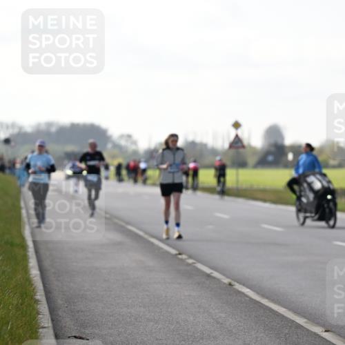 12.04.2026 - 45. Internationalen Wilhelmsburger Insellauf Dr. Thomas Lammeyer http://msf.ph/oto/9447708 12.04.2026 10:31:11 Laufen 56 meine-sportfotos.de
