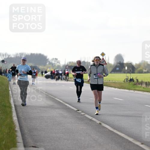 12.04.2026 - 45. Internationalen Wilhelmsburger Insellauf Dr. Thomas Lammeyer http://msf.ph/oto/9447712 12.04.2026 10:31:14 Laufen 2905, 2166, 322 meine-sportfotos.de